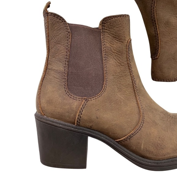 Kodiak Canada’s Waterproof Heeled Chelsea Boot Size 9 Brown Leather Pull On - Picture 6 of 11